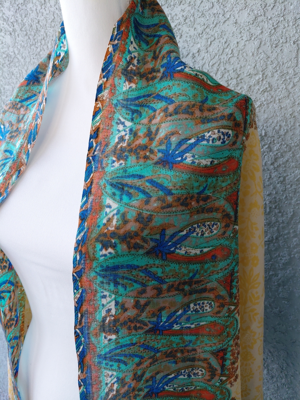 Lucky Brand Wool Boho Paisley Scarf Wrap Yellow Teal Blue Lightweight Fringe - Picture 5 of 9